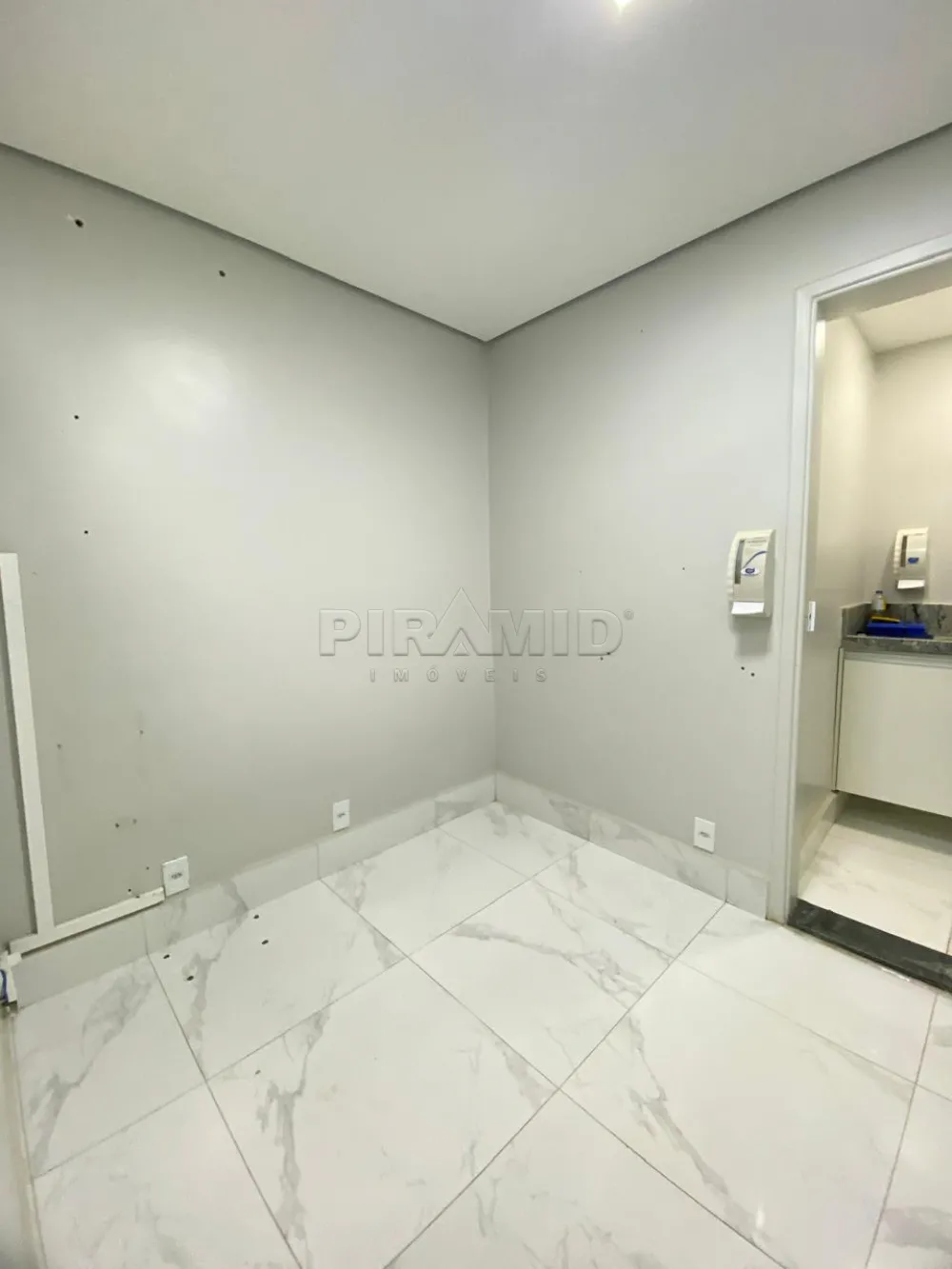 Alugar Comercial / Sal&atilde;o em Ribeir&atilde;o Preto R$ 3.500,00 - Foto 10