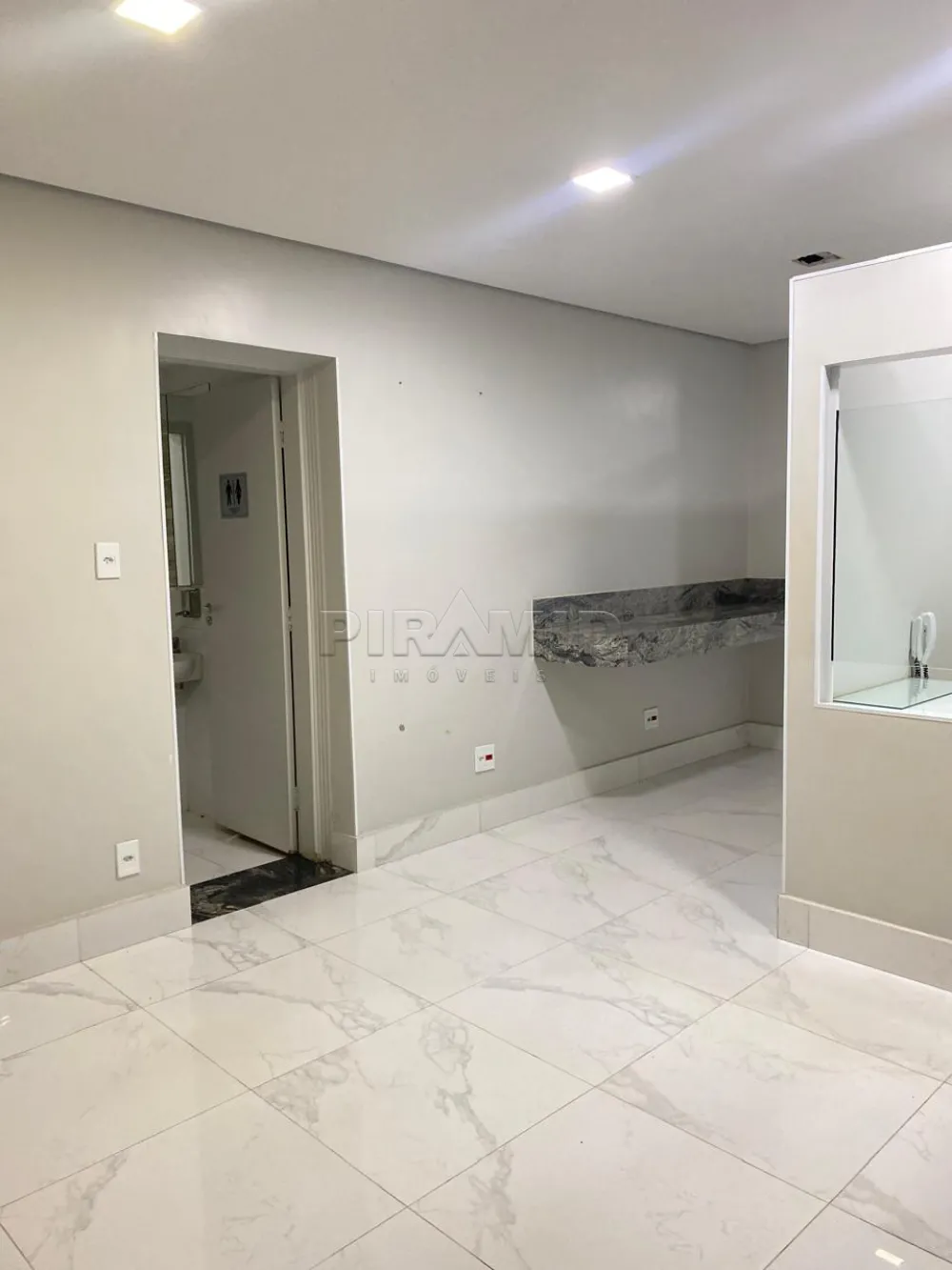 Alugar Comercial / Sal&atilde;o em Ribeir&atilde;o Preto R$ 3.500,00 - Foto 3