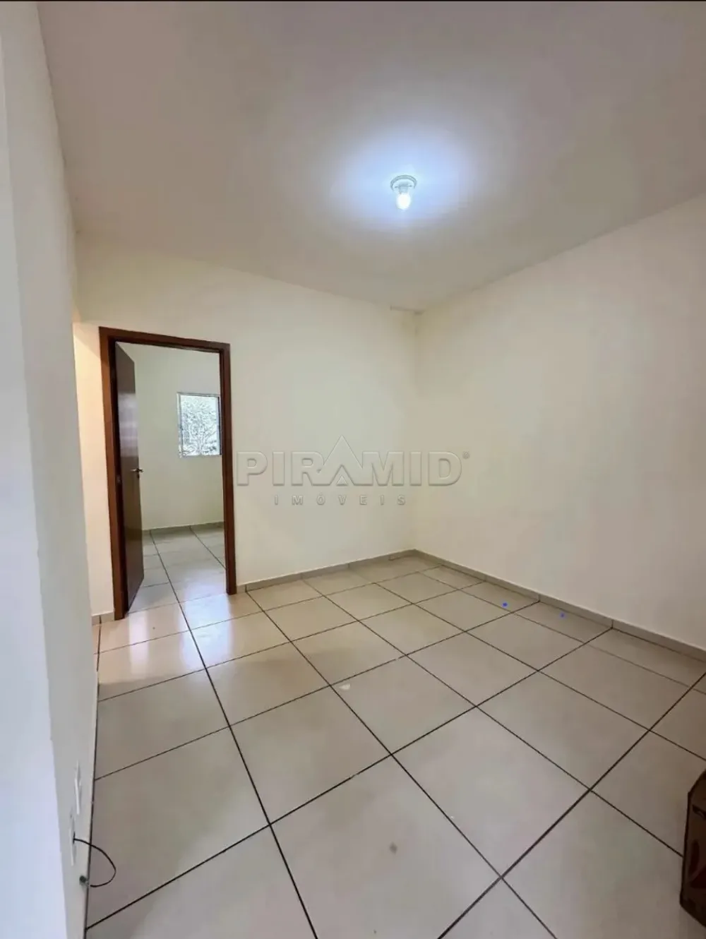 Comprar Casa / Padr&atilde;o em Ribeir&atilde;o Preto R$ 205.000,00 - Foto 2