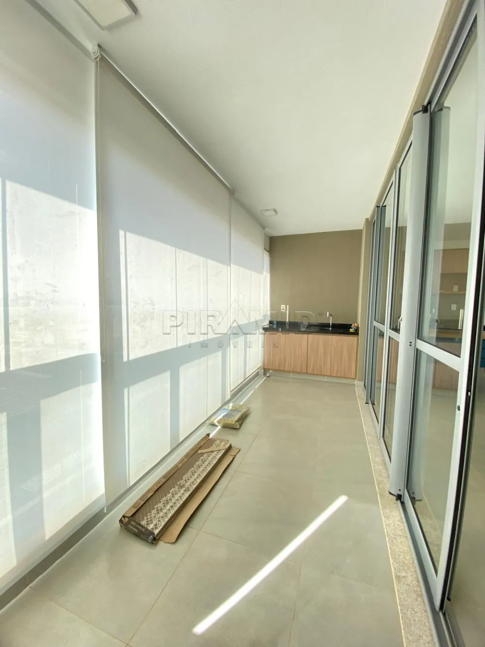 Alugar Apartamento / Padr&atilde;o em Ribeir&atilde;o Preto R$ 2.500,00 - Foto 4