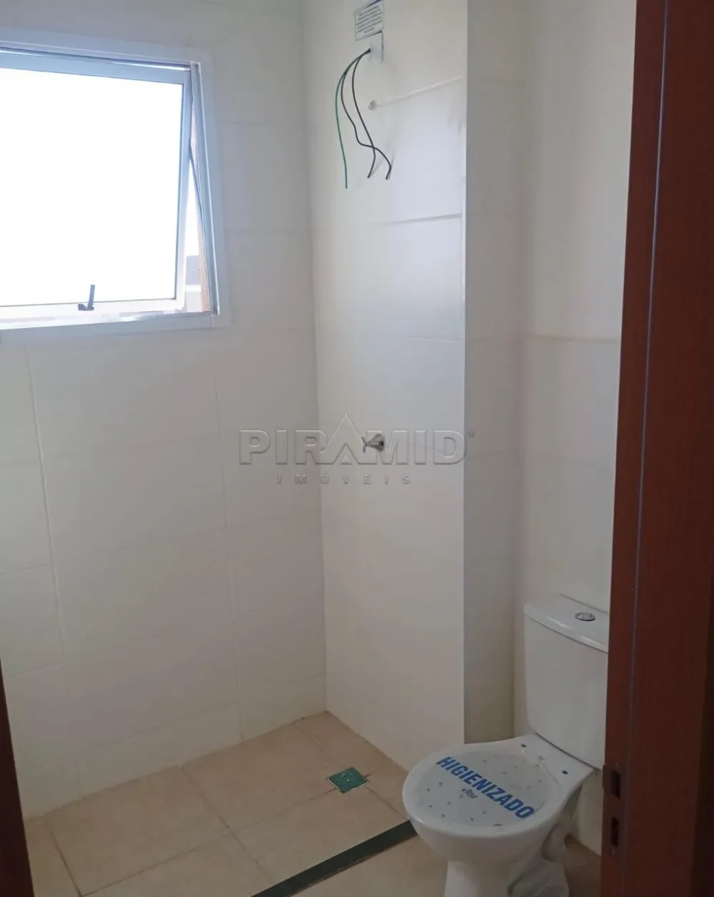 Alugar Apartamento / Padr&atilde;o em Ribeir&atilde;o Preto R$ 1.250,00 - Foto 3