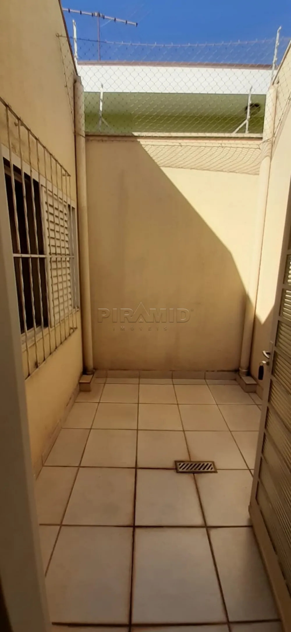 Comprar Casa / Padr&atilde;o em Ribeir&atilde;o Preto R$ 480.000,00 - Foto 5