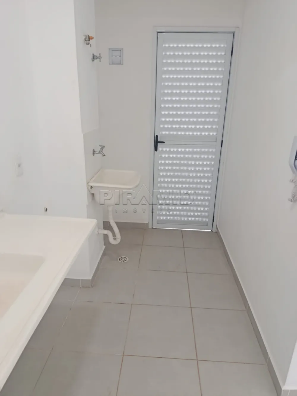 Alugar Apartamento / Padr&atilde;o em Ribeir&atilde;o Preto R$ 1.550,00 - Foto 10