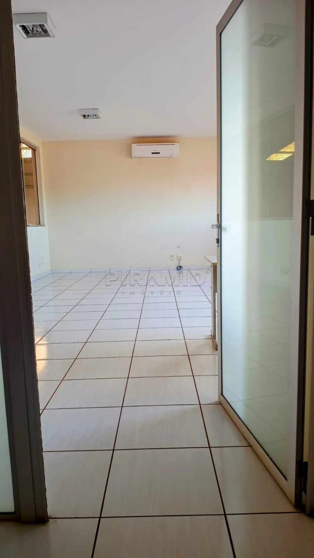 Alugar Comercial / Galp&atilde;o  Barrac&atilde;o em Ribeir&atilde;o Preto R$ 30.000,00 - Foto 9