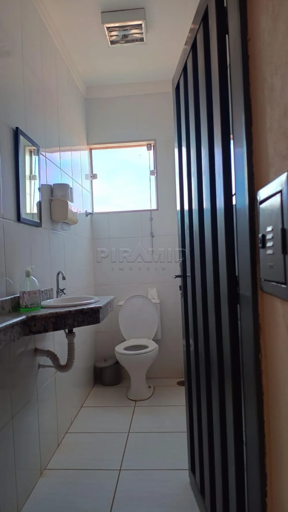 Alugar Comercial / Galp&atilde;o  Barrac&atilde;o em Ribeir&atilde;o Preto R$ 30.000,00 - Foto 17