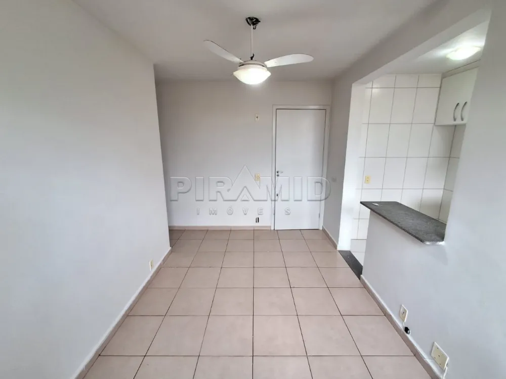 Alugar Apartamento / Padr&atilde;o em Ribeir&atilde;o Preto R$ 900,00 - Foto 1