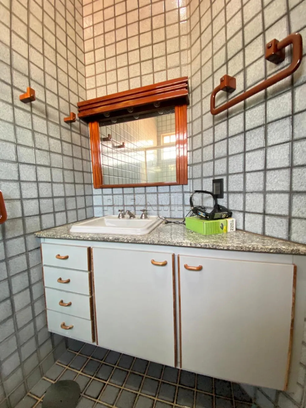 Alugar Casa / Padr&atilde;o em Ribeir&atilde;o Preto R$ 3.900,00 - Foto 14