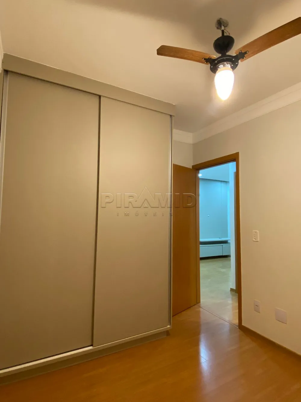Alugar Apartamento / Padr&atilde;o em Ribeir&atilde;o Preto R$ 1.600,00 - Foto 8