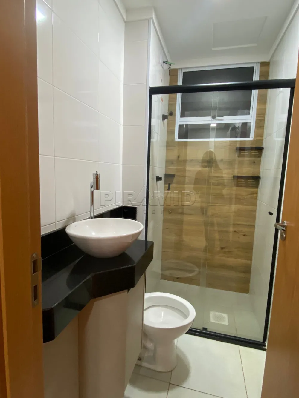 Alugar Apartamento / Padr&atilde;o em Ribeir&atilde;o Preto R$ 1.600,00 - Foto 11