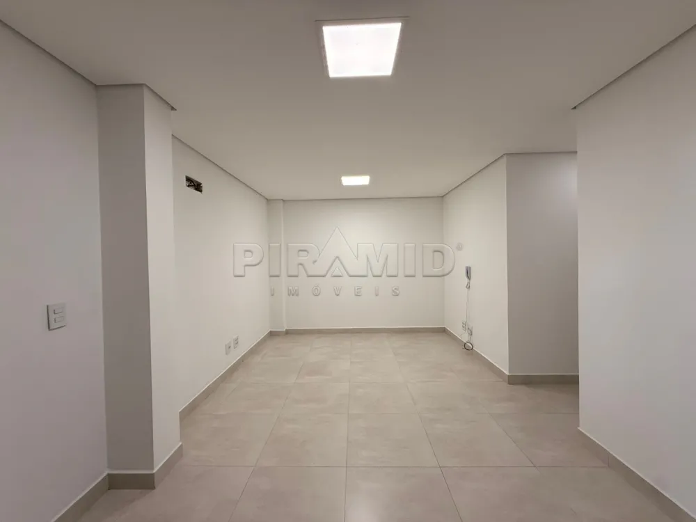 Alugar Comercial / Sala em Ribeir&atilde;o Preto R$ 1.800,00 - Foto 3
