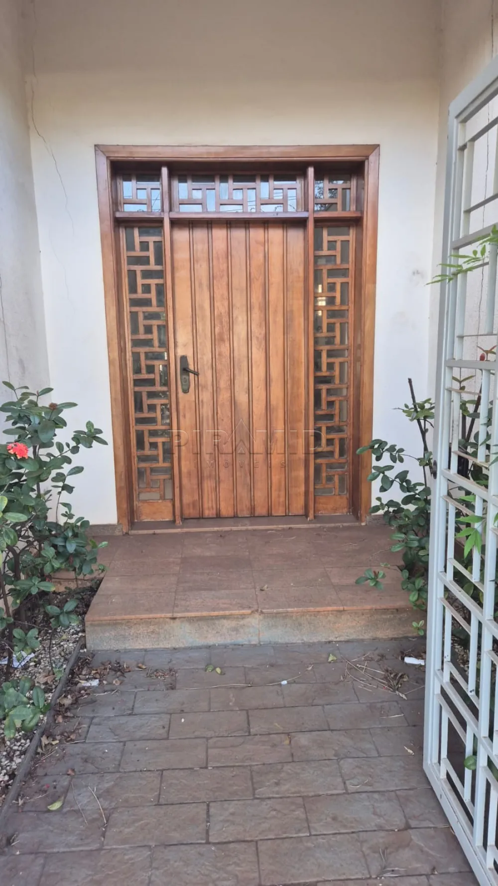 Alugar Casa / Padr&atilde;o em Ribeir&atilde;o Preto R$ 27.000,00 - Foto 2