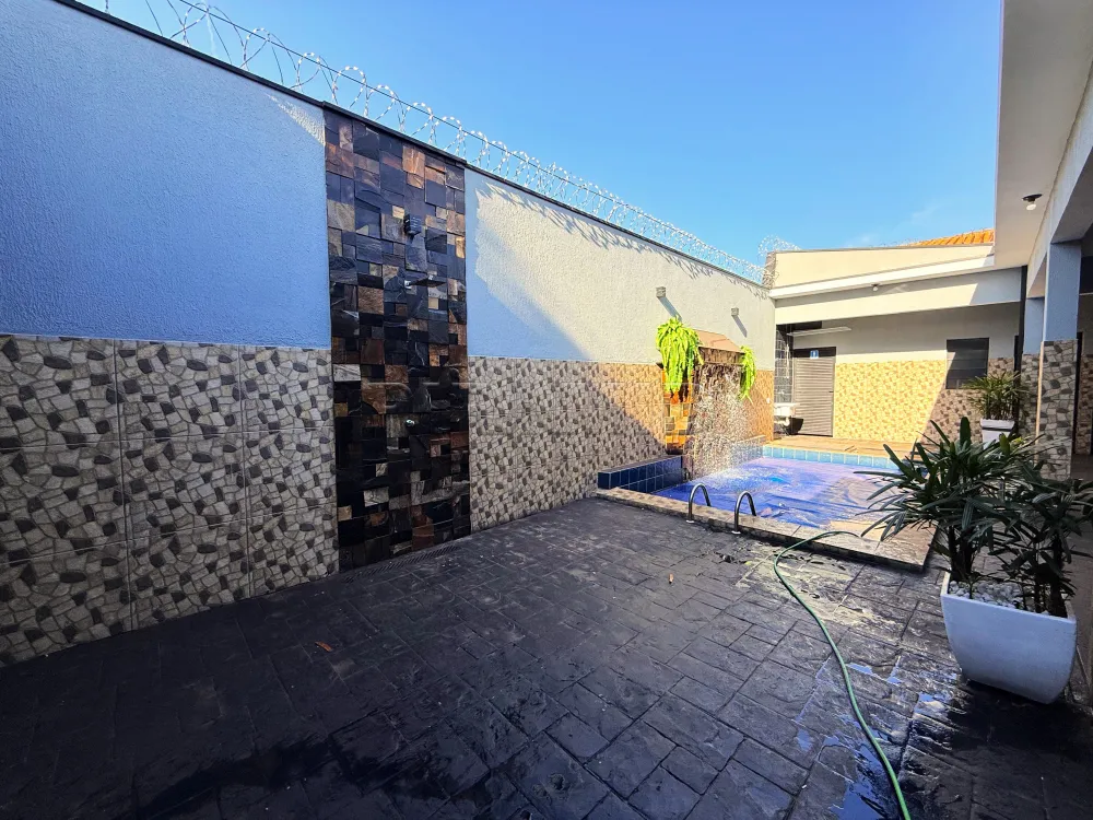 Comprar Casa / Padr&atilde;o em Ribeir&atilde;o Preto R$ 425.000,00 - Foto 4