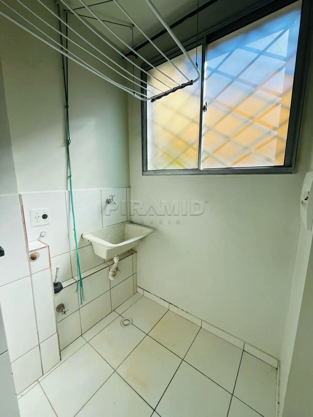 Comprar Apartamento / Padr&atilde;o em Ribeir&atilde;o Preto R$ 190.000,00 - Foto 5