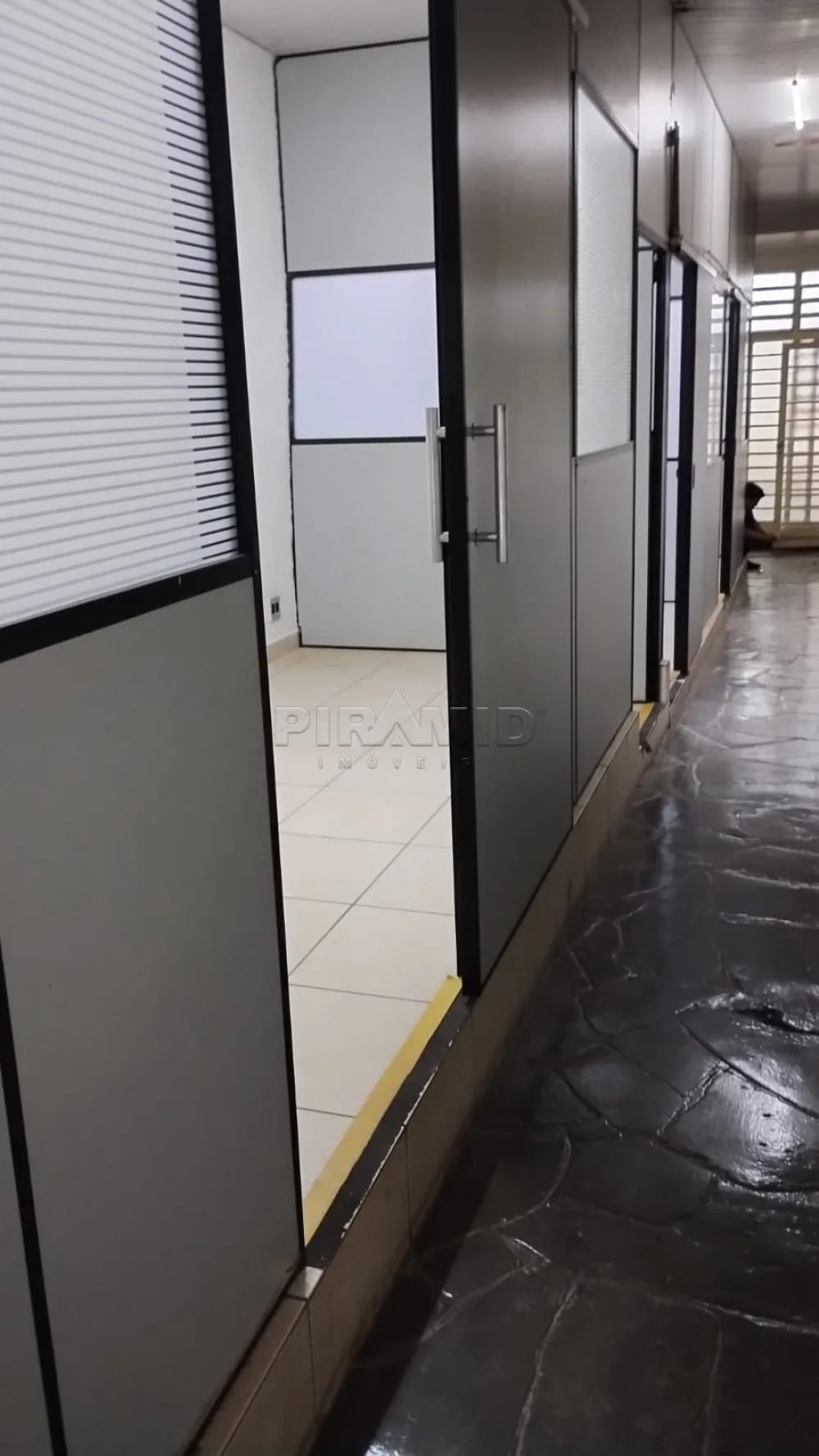 Alugar Comercial / Pr&eacute;dio em Ribeir&atilde;o Preto R$ 10.500,00 - Foto 3