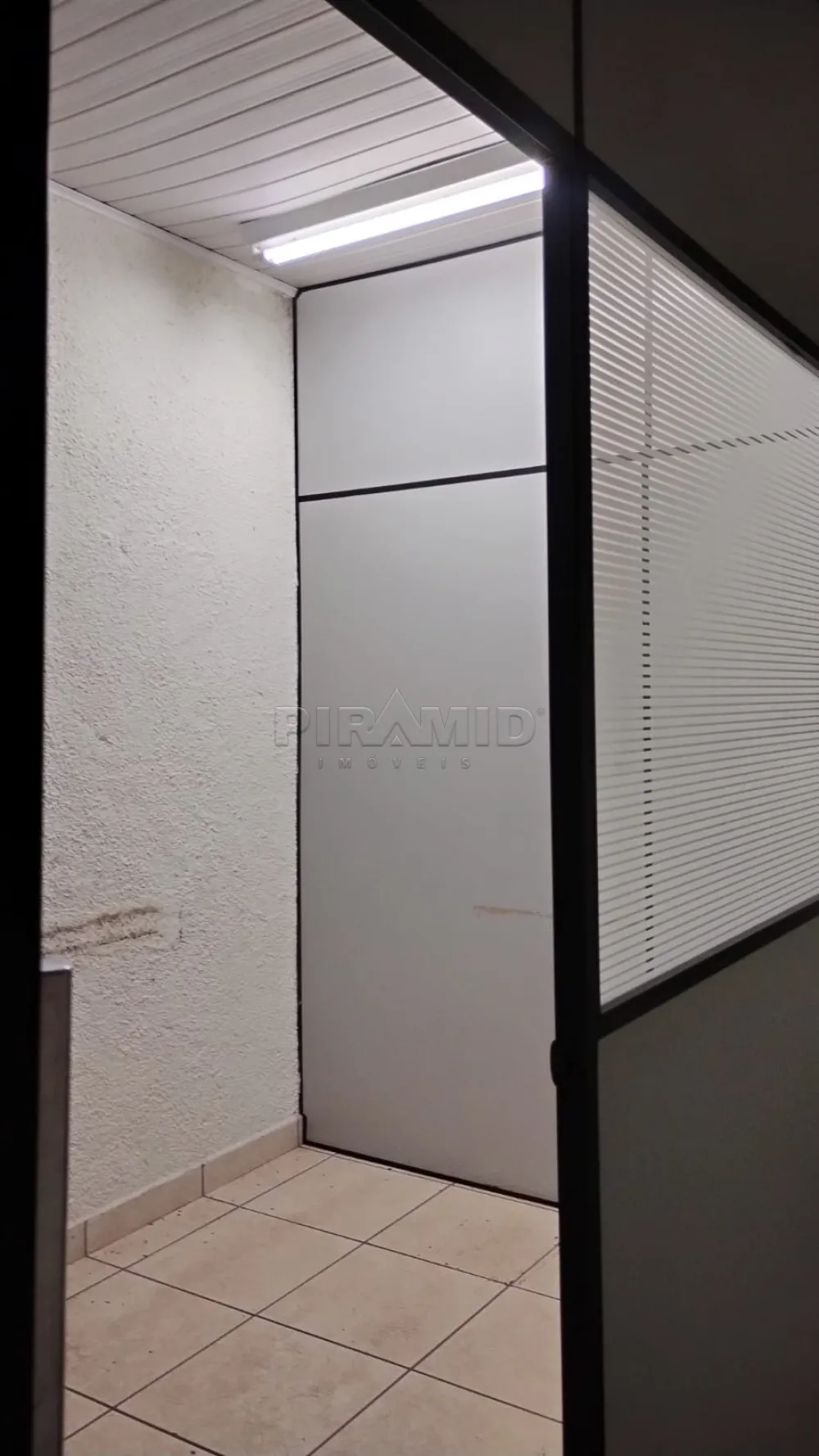 Alugar Comercial / Pr&eacute;dio em Ribeir&atilde;o Preto R$ 10.500,00 - Foto 6