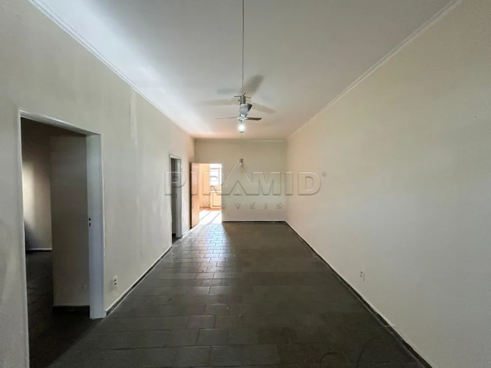 Comprar Casa / Padr&atilde;o em Ribeir&atilde;o Preto R$ 450.000,00 - Foto 3