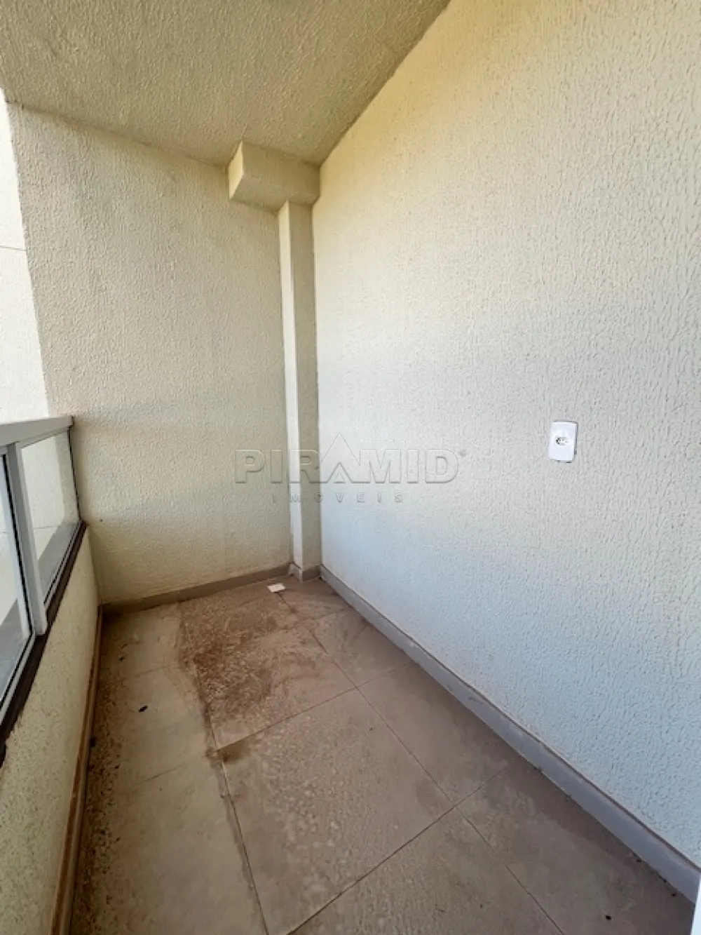 Alugar Apartamento / Padr&atilde;o em Ribeir&atilde;o Preto R$ 1.650,00 - Foto 3
