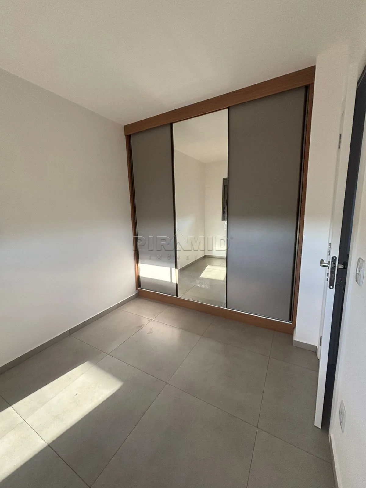 Alugar Apartamento / Padr&atilde;o em Ribeir&atilde;o Preto R$ 6.000,00 - Foto 13