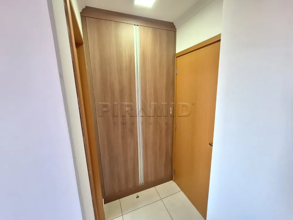 Alugar Apartamento / Padr&atilde;o em Ribeir&atilde;o Preto R$ 2.500,00 - Foto 16
