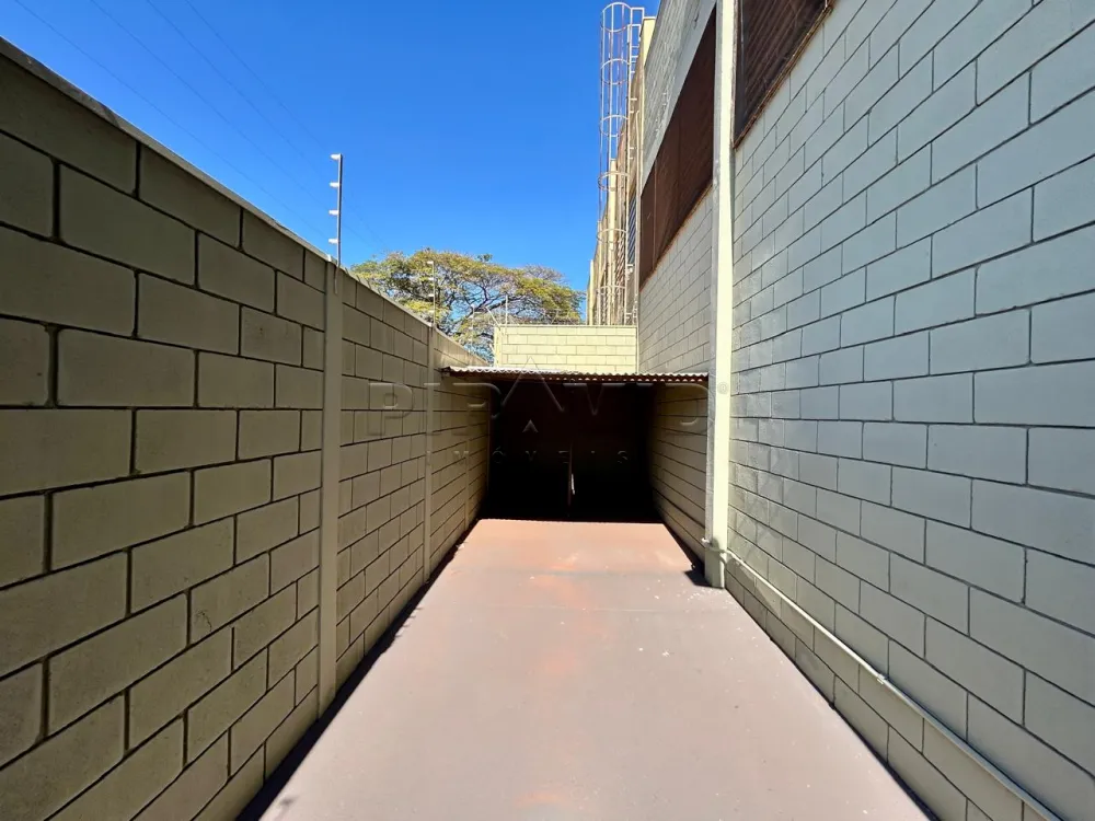 Alugar Comercial / Galp&atilde;o  Barrac&atilde;o em Ribeir&atilde;o Preto R$ 18.000,00 - Foto 18