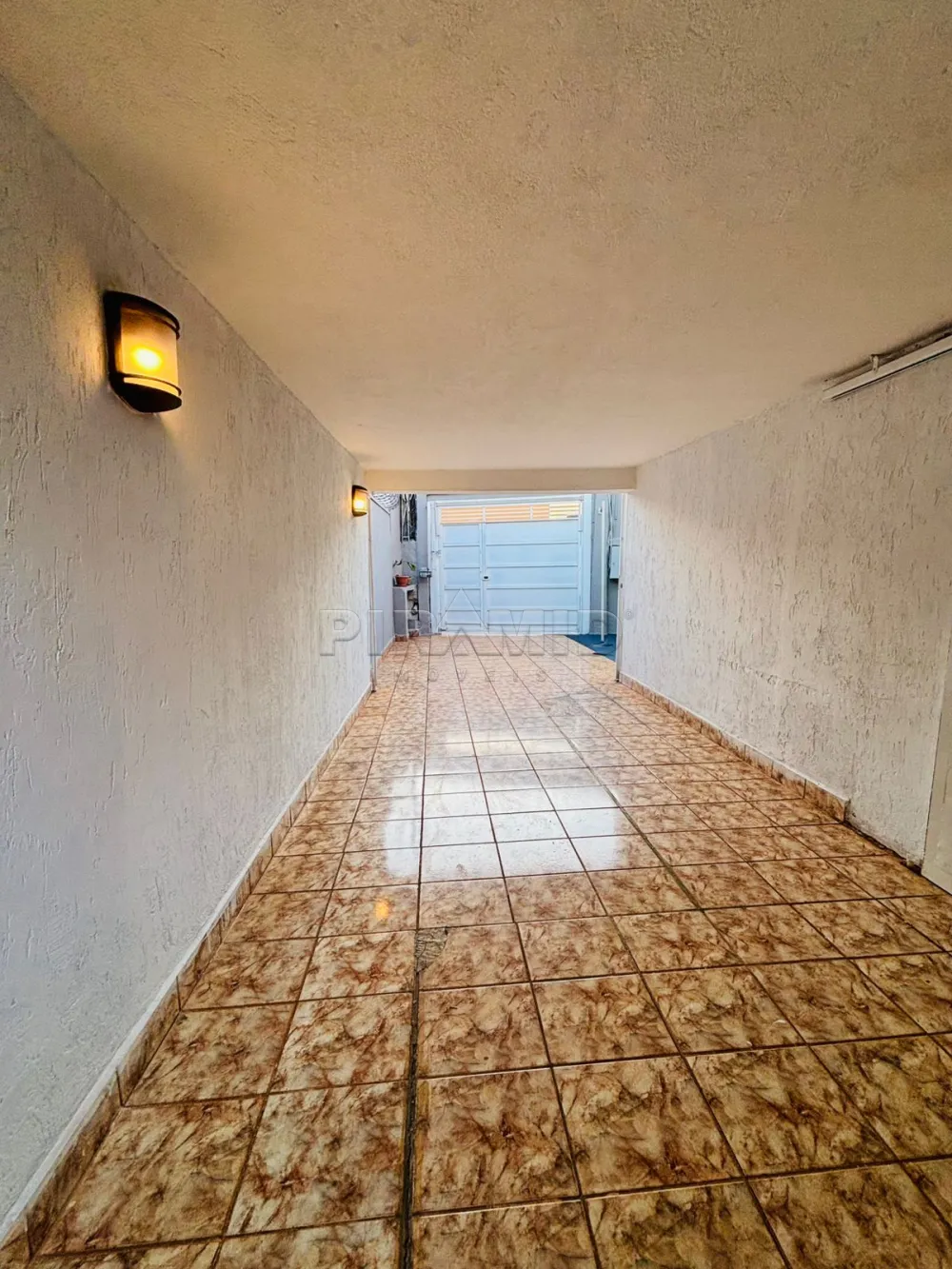 Alugar Casa / Padr&atilde;o em Ribeir&atilde;o Preto R$ 2.300,00 - Foto 3