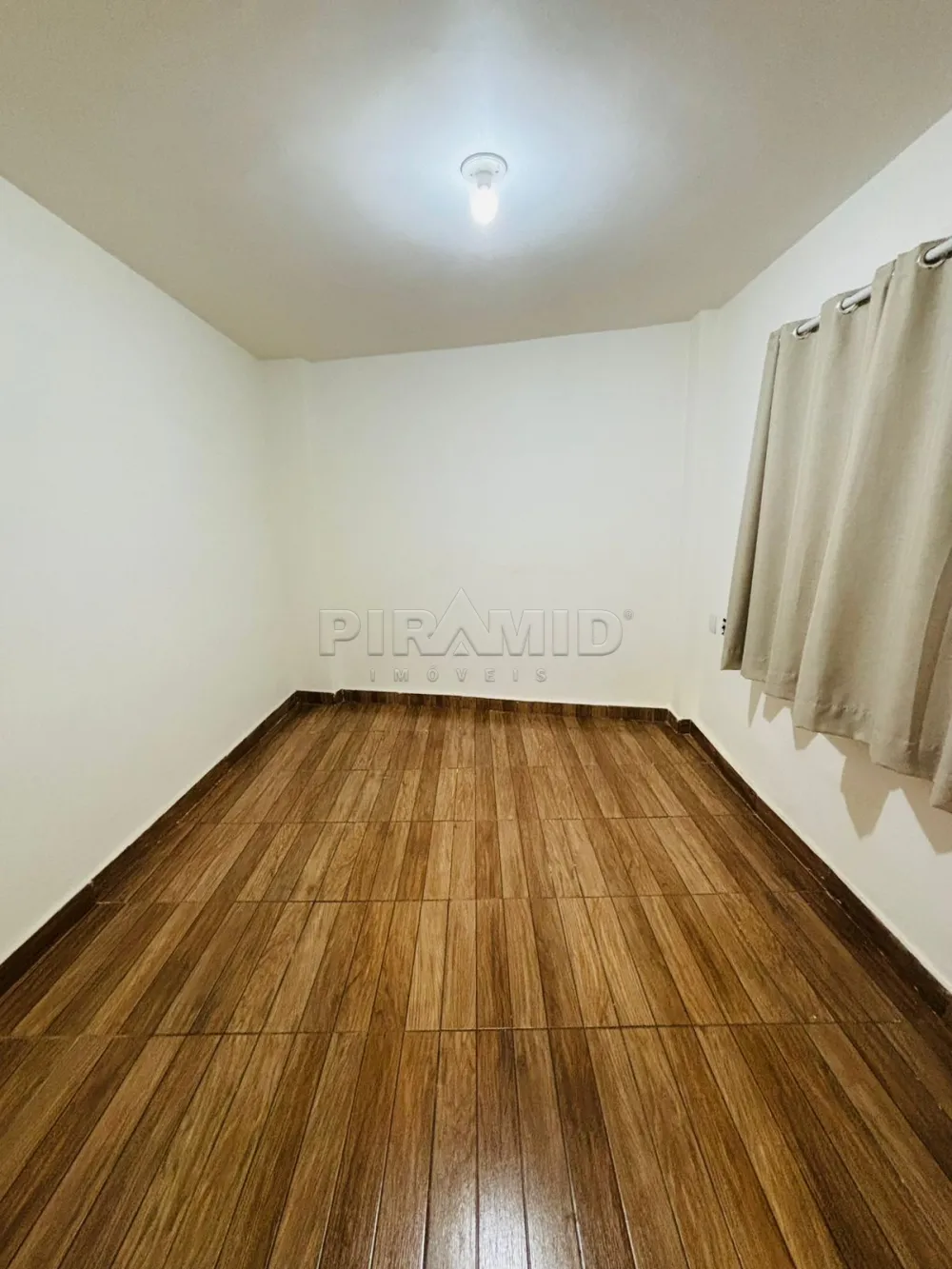 Alugar Casa / Padr&atilde;o em Ribeir&atilde;o Preto R$ 2.300,00 - Foto 10
