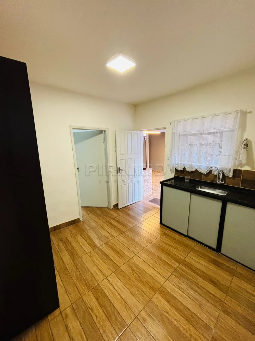 Alugar Casa / Padr&atilde;o em Ribeir&atilde;o Preto R$ 2.300,00 - Foto 12
