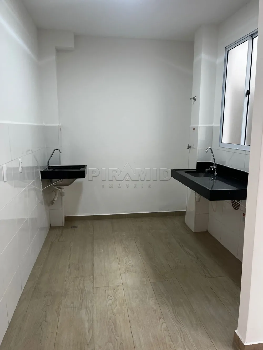 Alugar Apartamento / Padr&atilde;o em Ribeir&atilde;o Preto R$ 1.600,00 - Foto 3