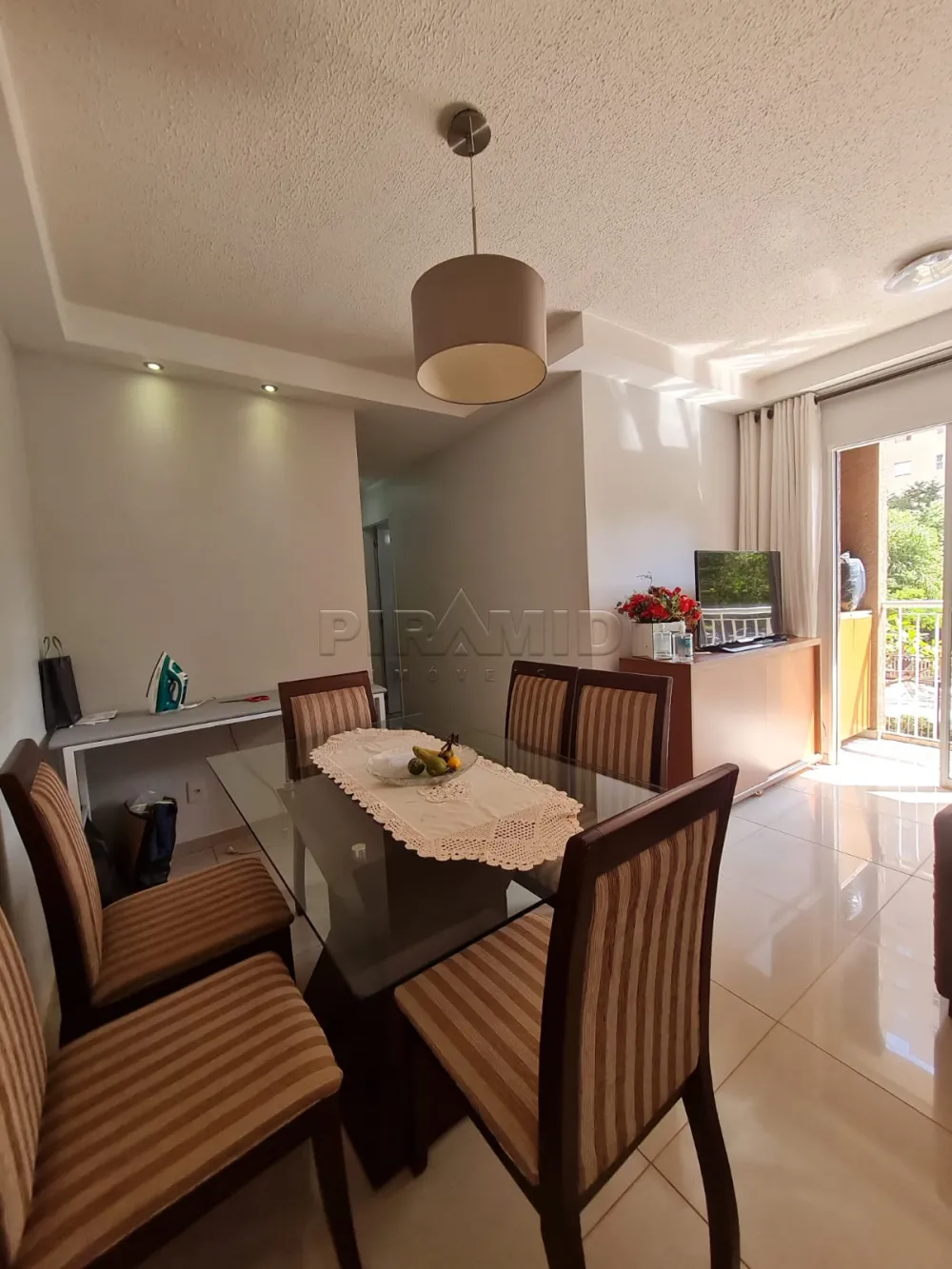 Comprar Apartamento / Padr&atilde;o em Ribeir&atilde;o Preto R$ 298.000,00 - Foto 2