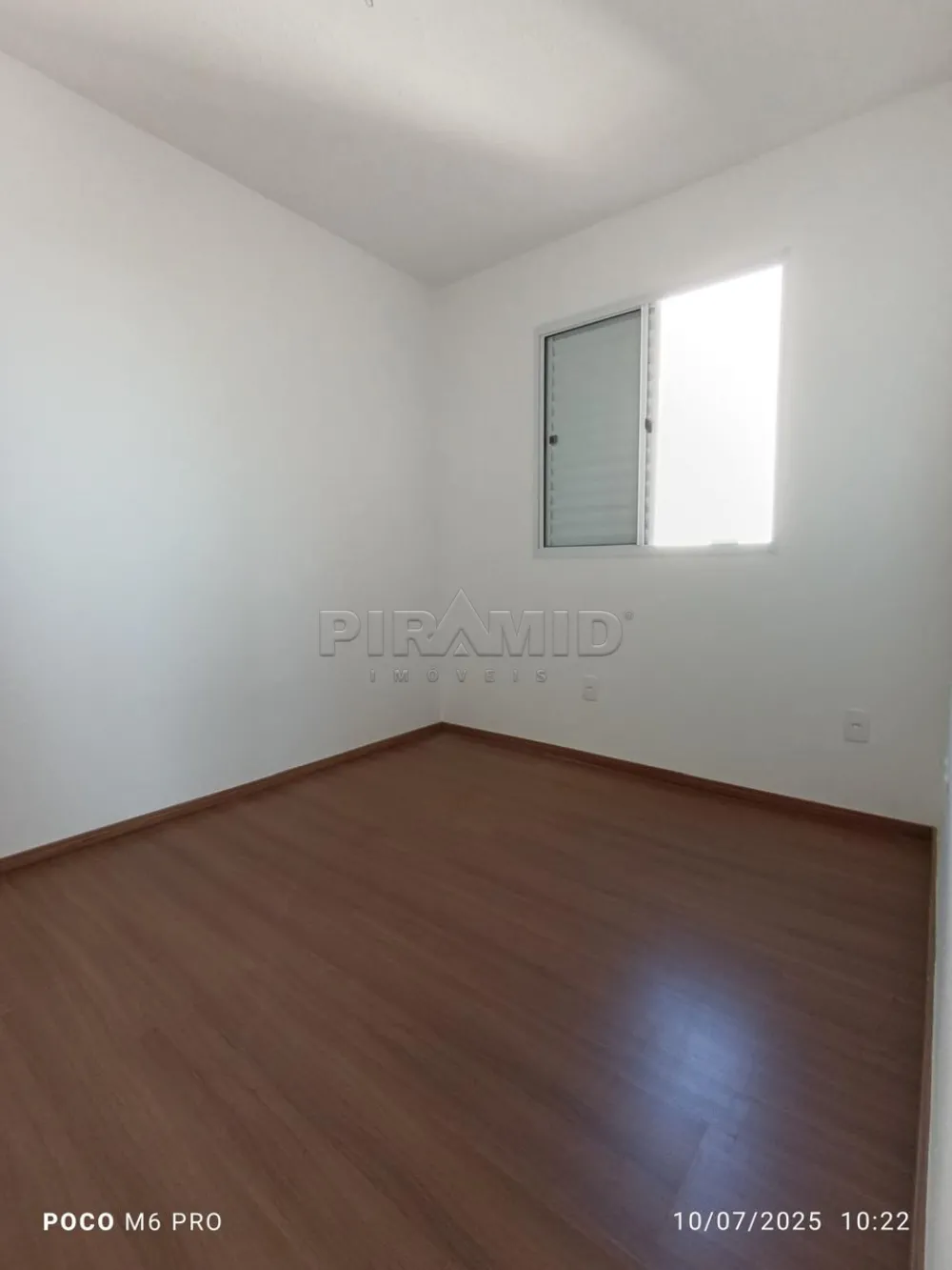 Alugar Apartamento / Padr&atilde;o em Ribeir&atilde;o Preto R$ 800,00 - Foto 4