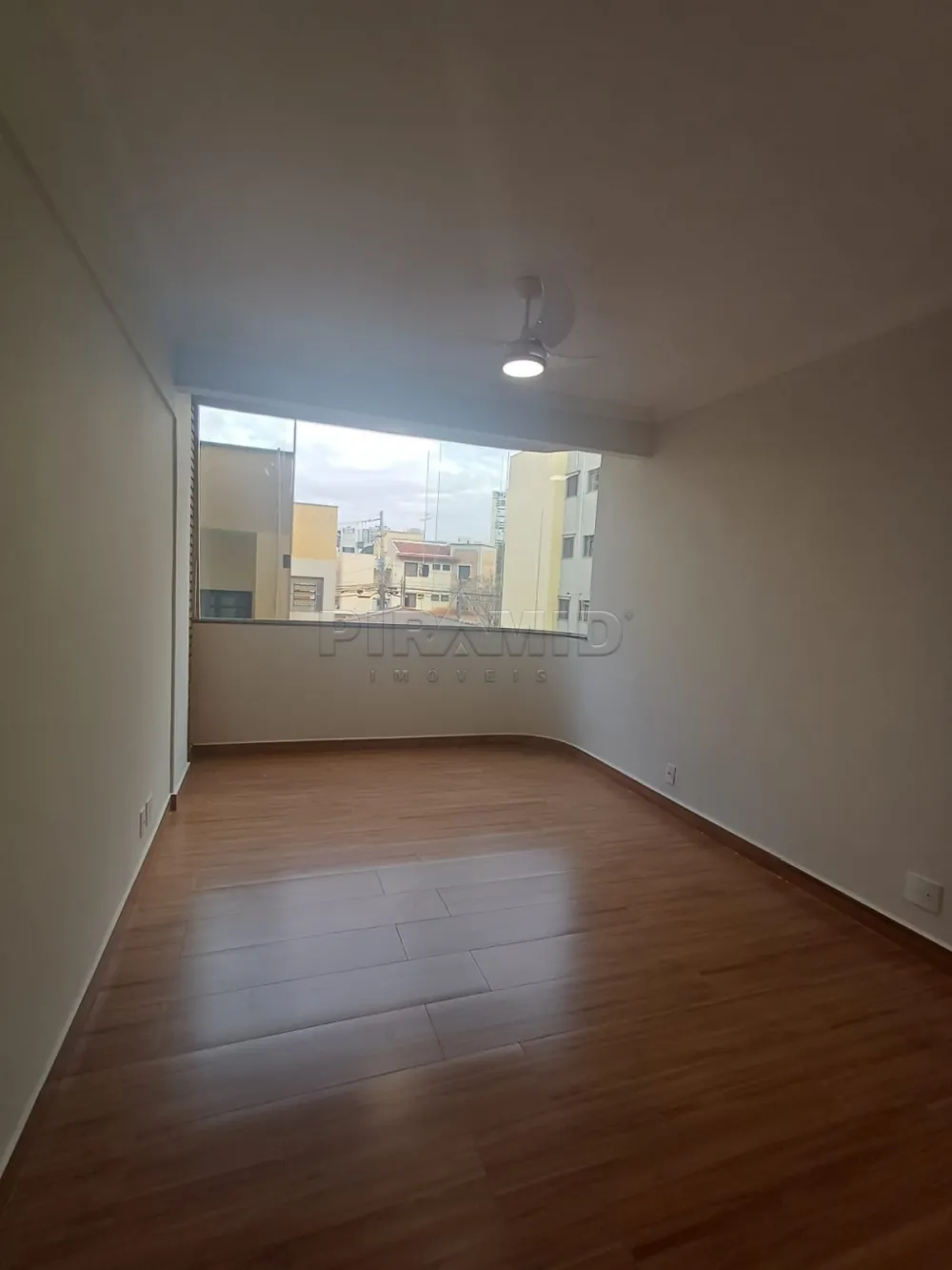 Comprar Apartamento / Padr&atilde;o em Ribeir&atilde;o Preto R$ 450.000,00 - Foto 2