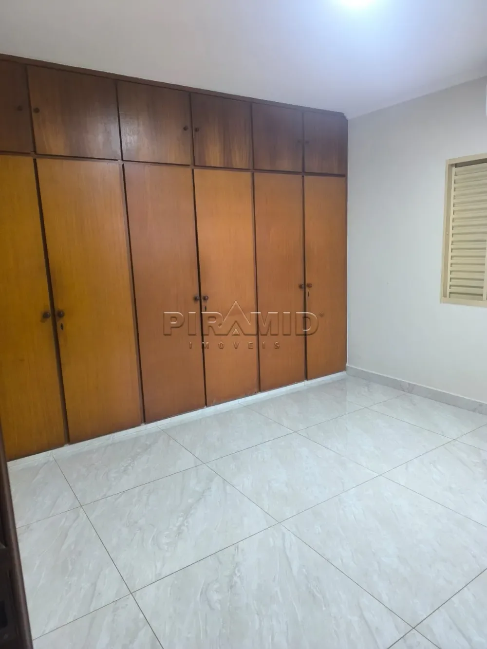 Alugar Casa / Padr&atilde;o em Ribeir&atilde;o Preto R$ 6.500,00 - Foto 11