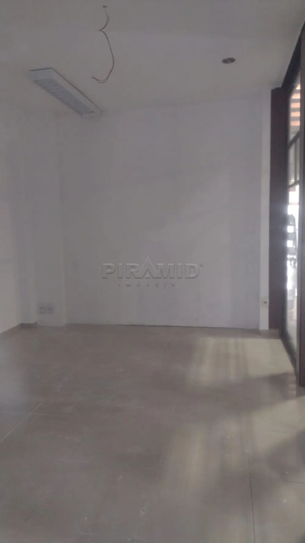 Alugar Comercial / Sal&atilde;o em Condom&iacute;nio em Ribeir&atilde;o Preto R$ 1.200,00 - Foto 3