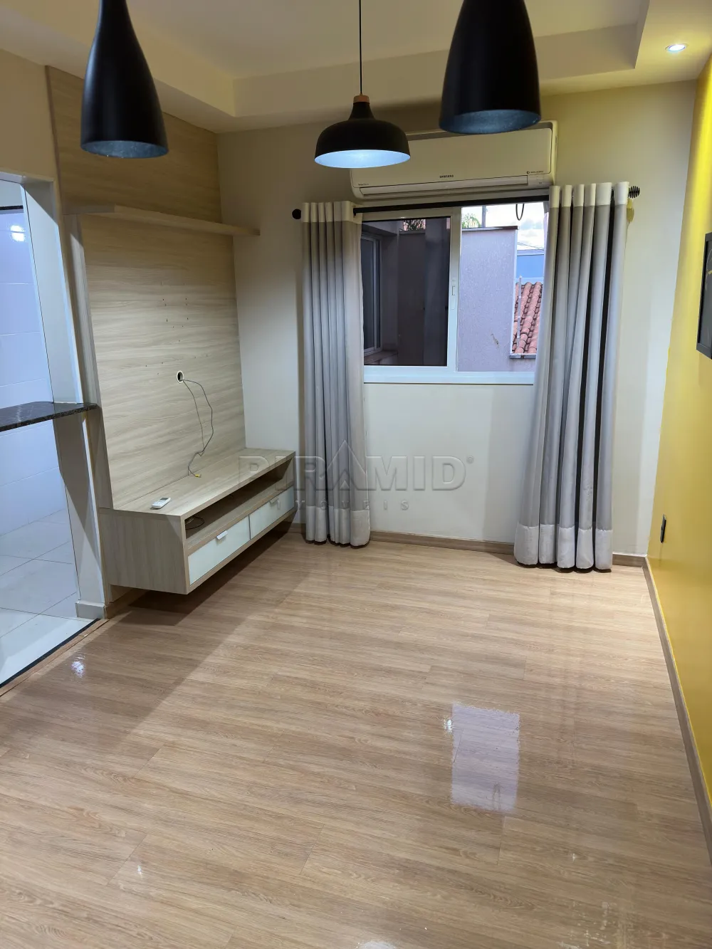 Alugar Apartamento / Padr&atilde;o em Ribeir&atilde;o Preto R$ 2.000,00 - Foto 2