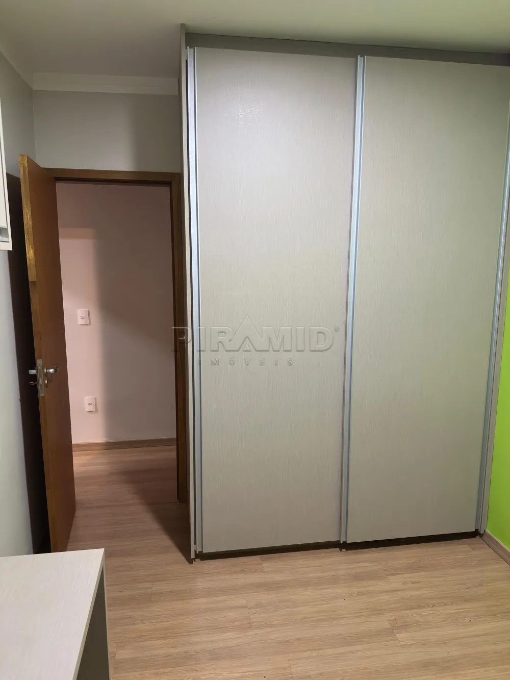 Alugar Apartamento / Padr&atilde;o em Ribeir&atilde;o Preto R$ 2.000,00 - Foto 5