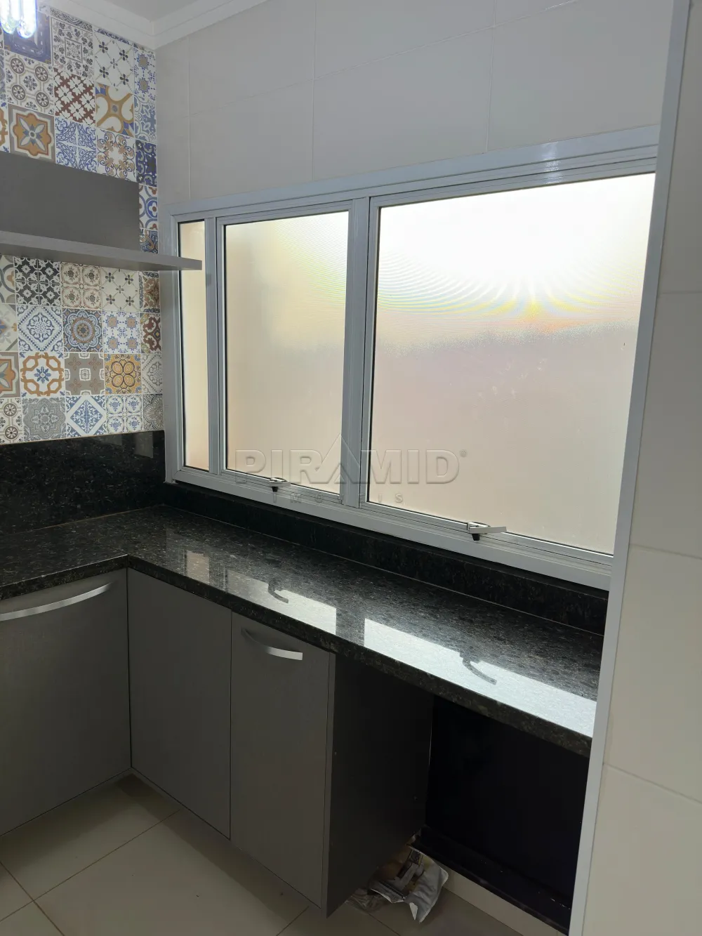 Alugar Apartamento / Padr&atilde;o em Ribeir&atilde;o Preto R$ 2.000,00 - Foto 17
