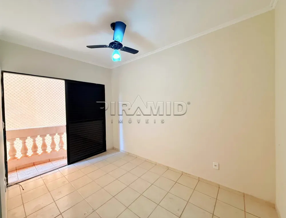 Alugar Apartamento / Padr&atilde;o em Ribeir&atilde;o Preto R$ 1.100,00 - Foto 1