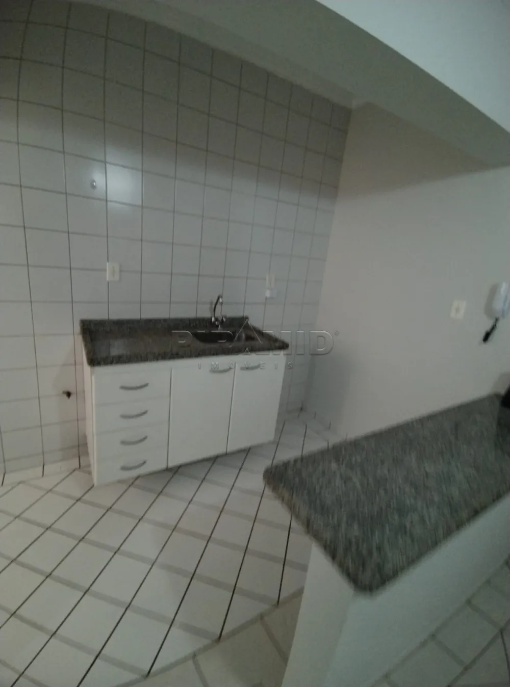 Alugar Apartamento / Padr&atilde;o em Ribeir&atilde;o Preto R$ 1.350,00 - Foto 8