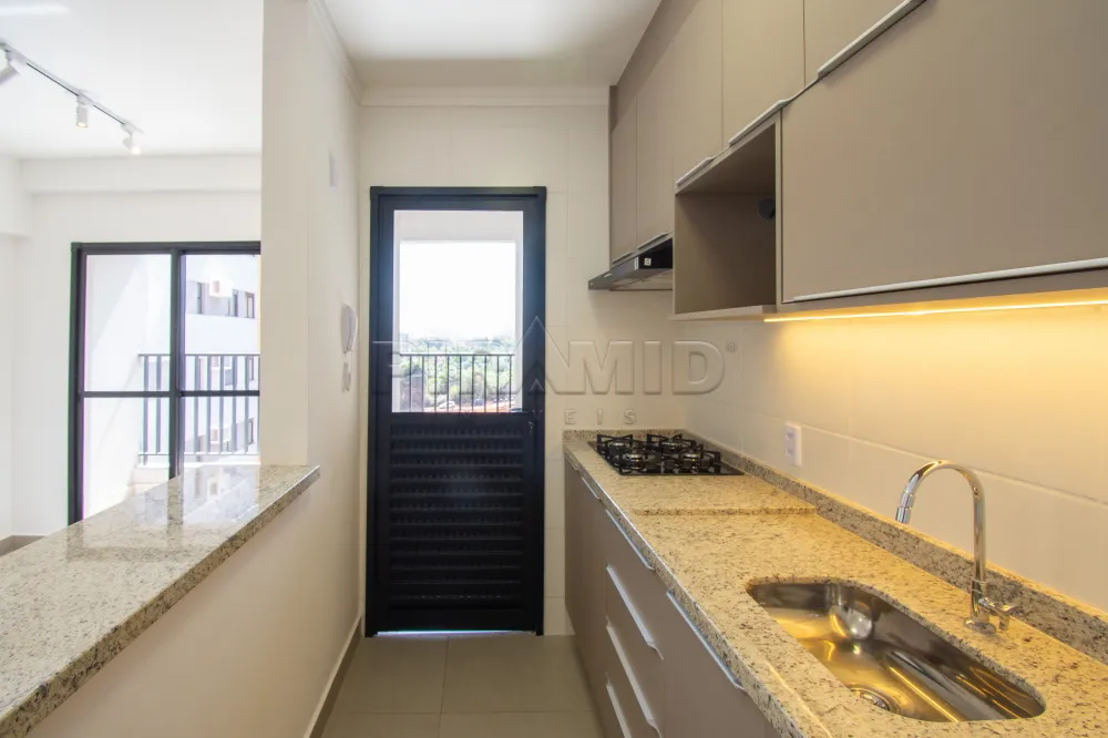 Alugar Apartamento / Padr&atilde;o em Ribeir&atilde;o Preto R$ 2.100,00 - Foto 11