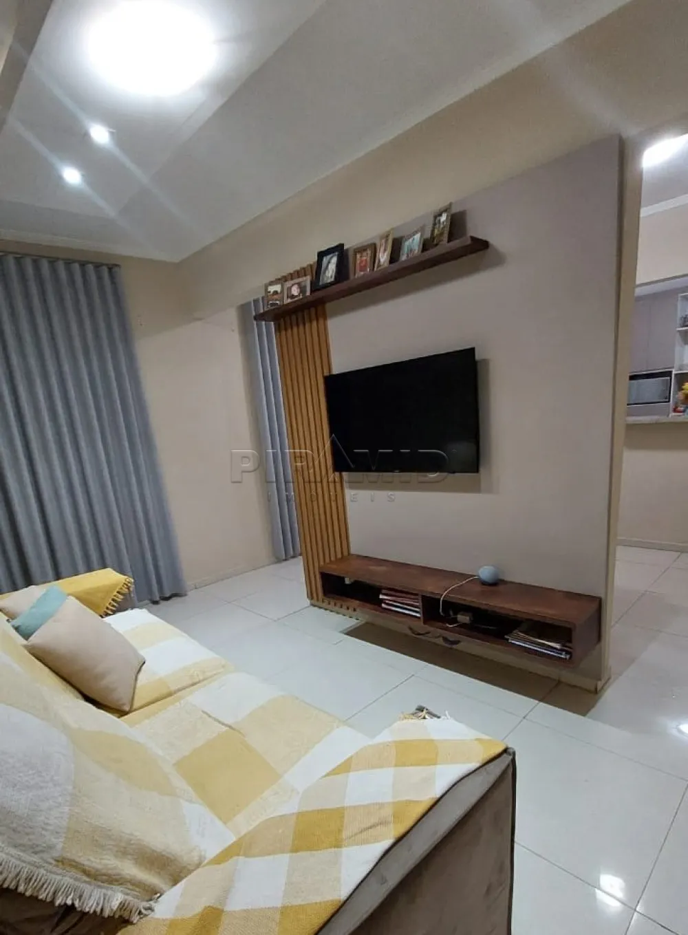 Comprar Casa / Padr&atilde;o em Ribeir&atilde;o Preto R$ 450.000,00 - Foto 4