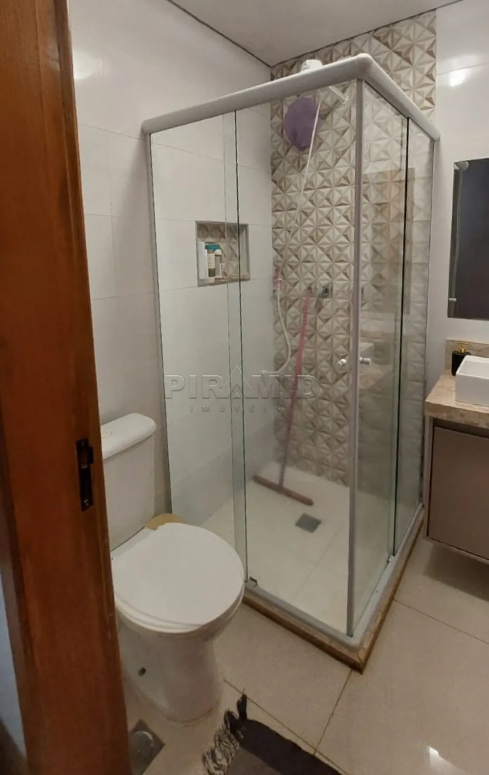 Comprar Casa / Padr&atilde;o em Ribeir&atilde;o Preto R$ 450.000,00 - Foto 19