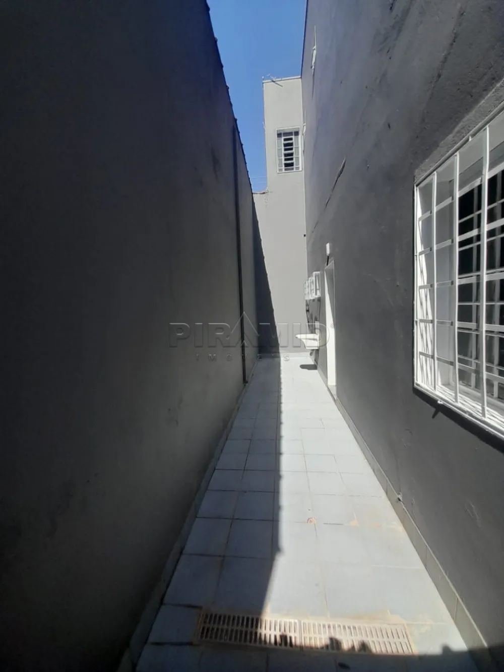 Alugar Comercial / Sal&atilde;o em Ribeir&atilde;o Preto R$ 1.290,00 - Foto 15