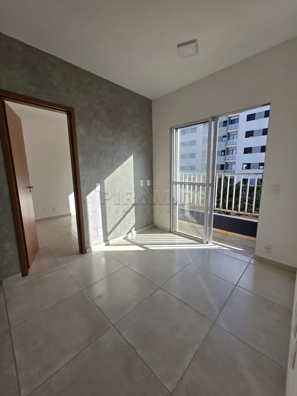 Comprar Apartamento / Padr&atilde;o em Bonfim Paulista R$ 210.000,00 - Foto 2