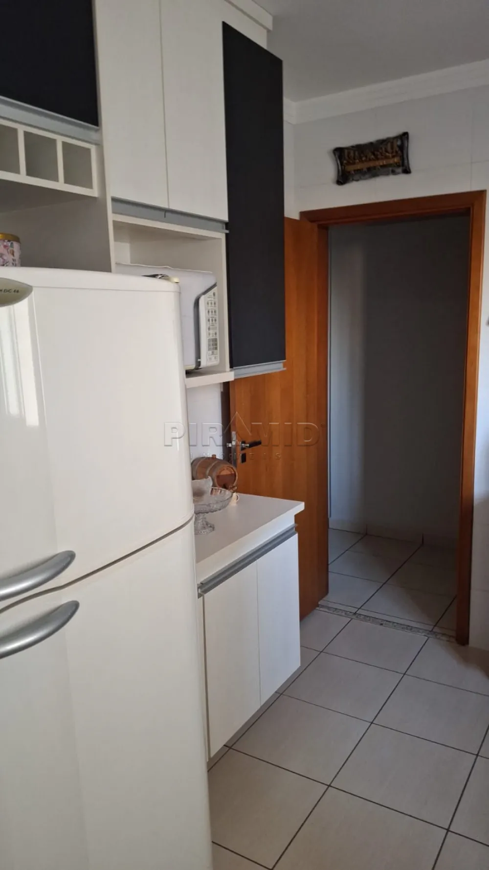 Alugar Apartamento / Padr&atilde;o em Ribeir&atilde;o Preto R$ 2.600,00 - Foto 4
