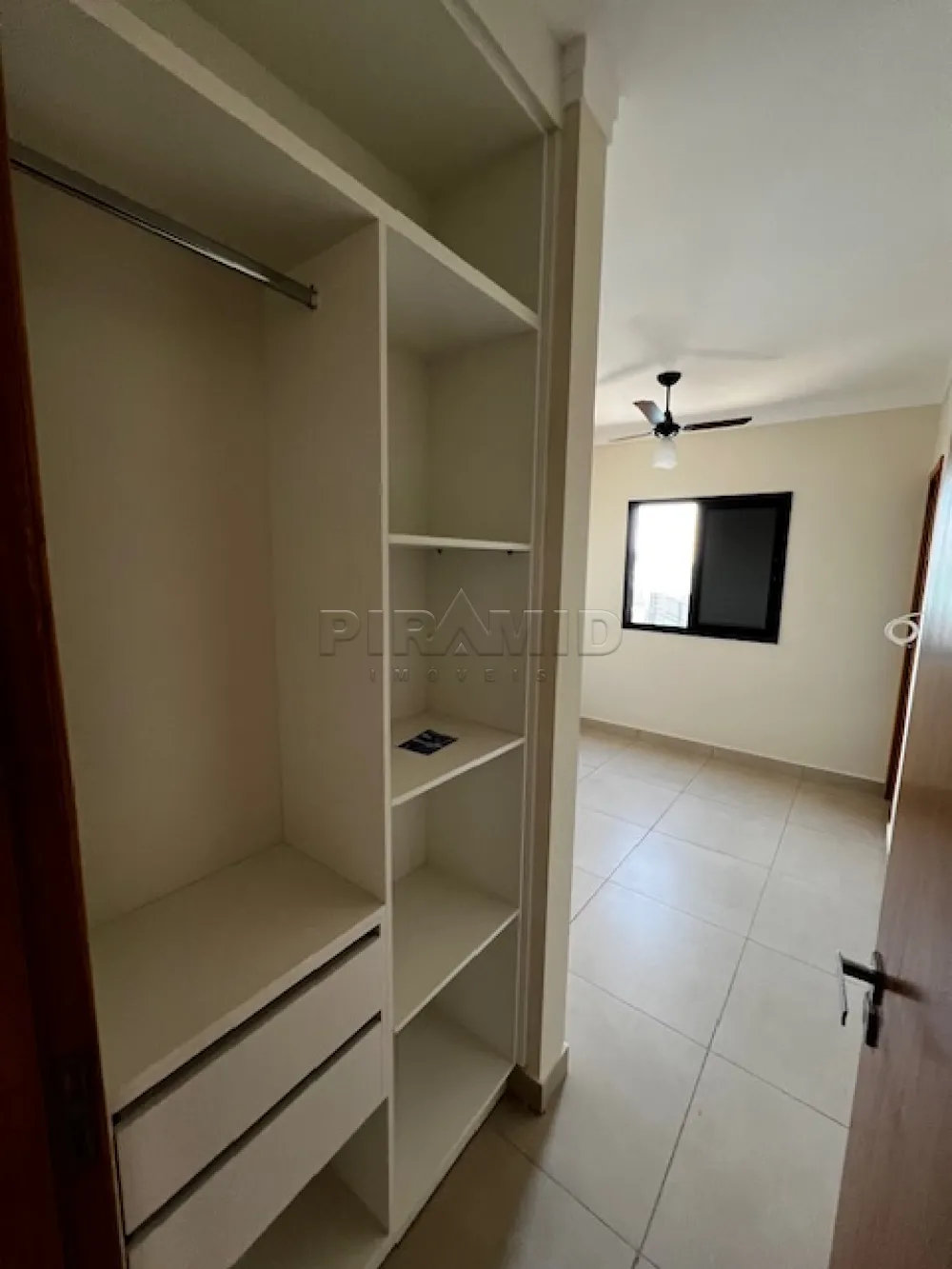 Alugar Apartamento / Padr&atilde;o em Ribeir&atilde;o Preto R$ 1.600,00 - Foto 10