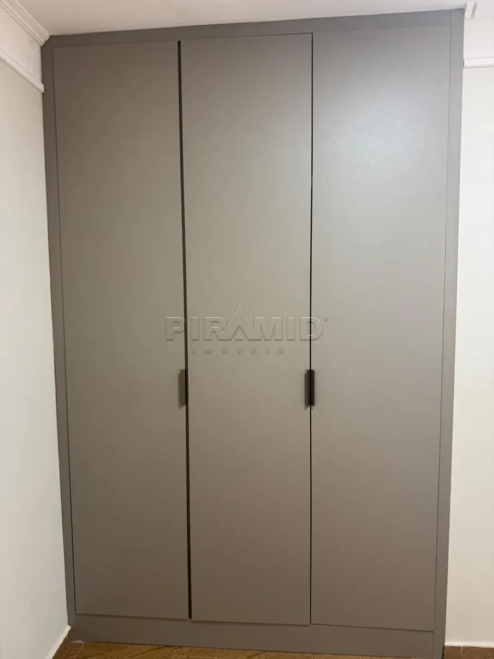 Alugar Apartamento / Padr&atilde;o em Ribeir&atilde;o Preto R$ 1.500,00 - Foto 8