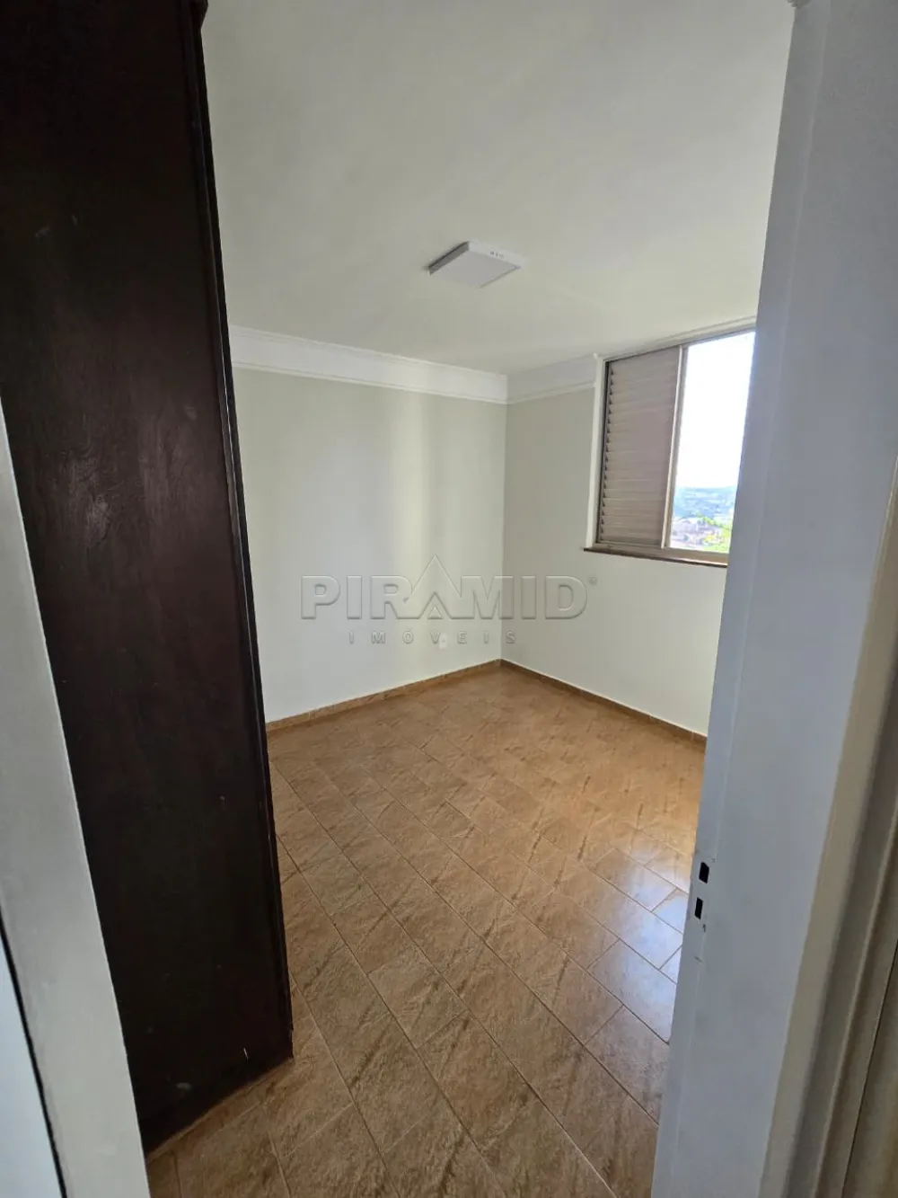 Alugar Apartamento / Padr&atilde;o em Ribeir&atilde;o Preto R$ 1.500,00 - Foto 12