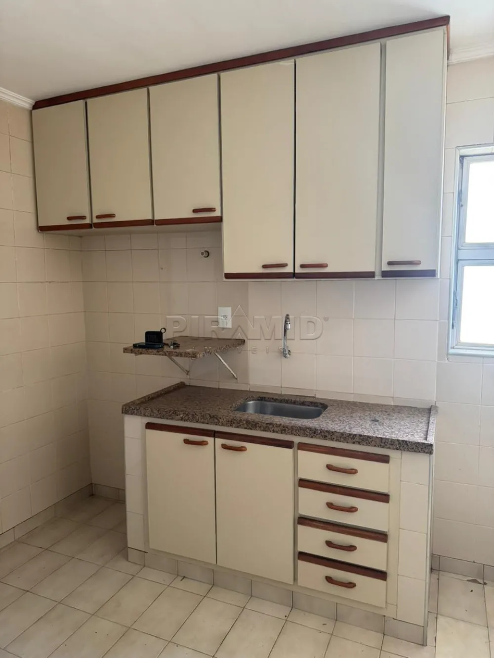 Alugar Apartamento / Padr&atilde;o em Ribeir&atilde;o Preto R$ 1.500,00 - Foto 15