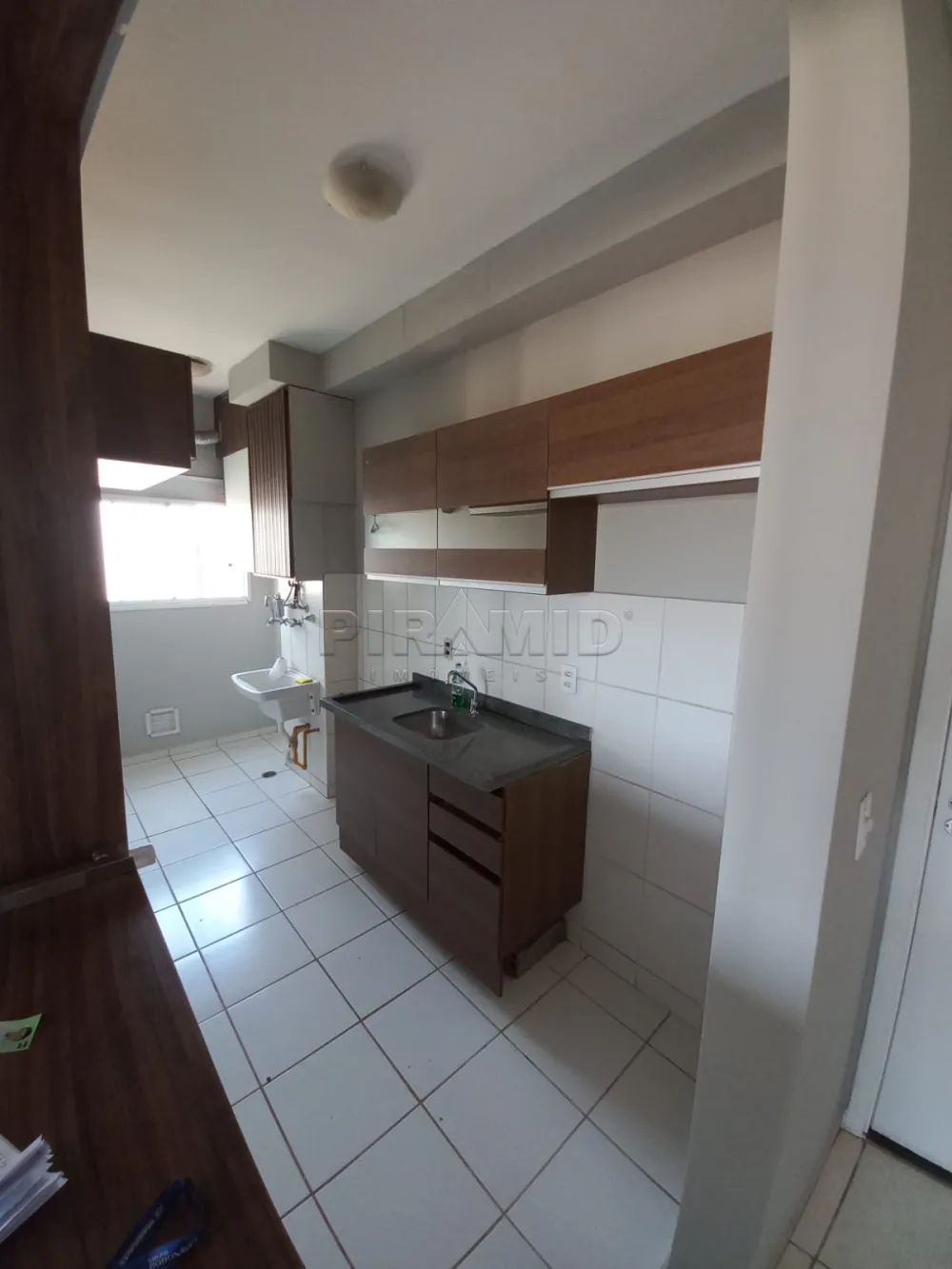 Alugar Apartamento / Padr&atilde;o em Ribeir&atilde;o Preto R$ 1.600,00 - Foto 18