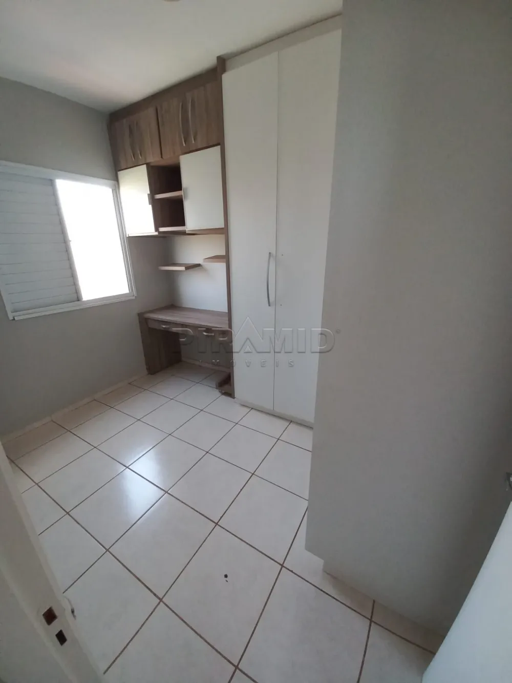 Alugar Apartamento / Padr&atilde;o em Ribeir&atilde;o Preto R$ 1.600,00 - Foto 8
